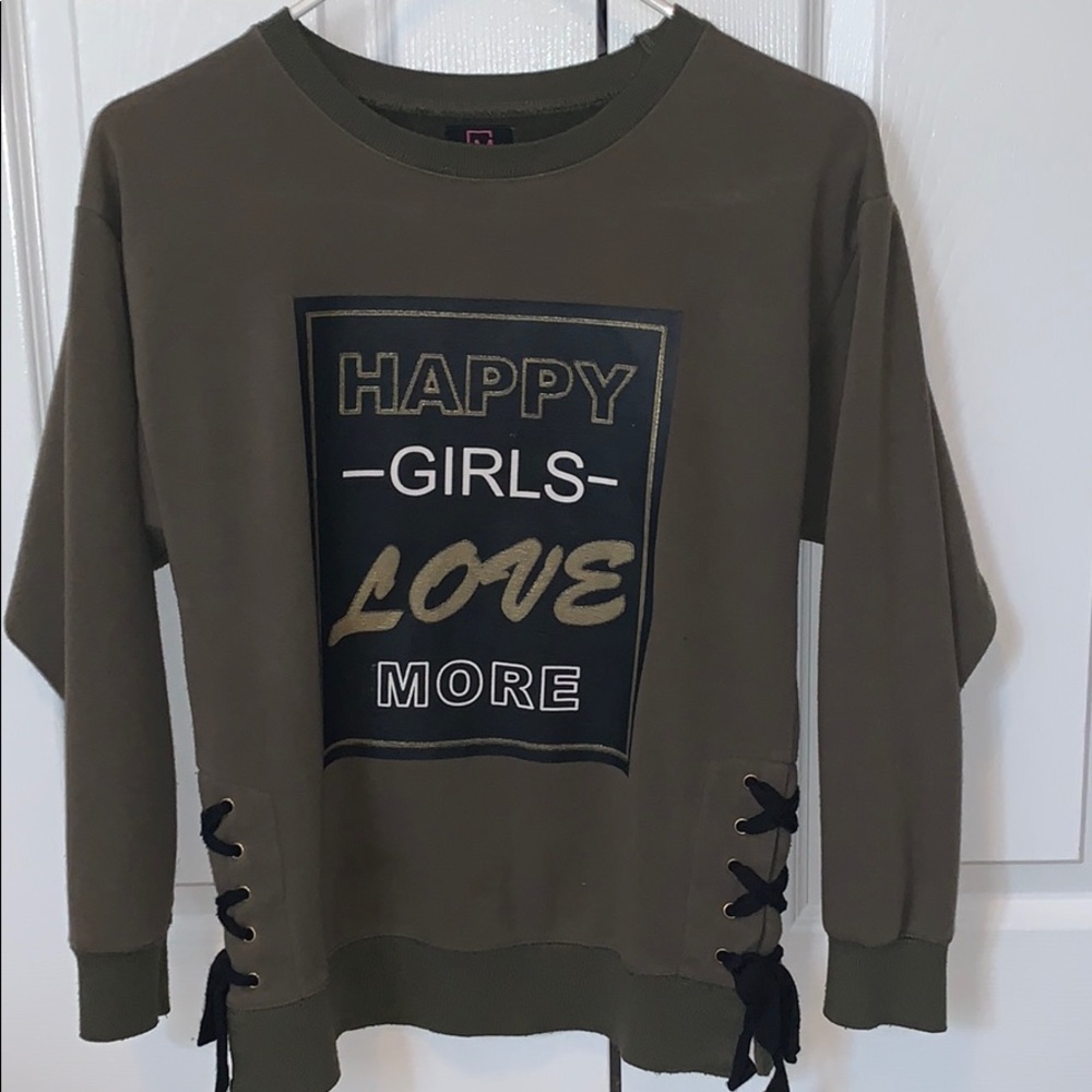 Green long sleeve sweater